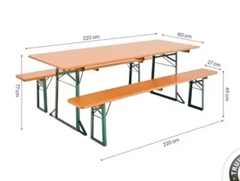 Kohandatud väljas kokkuklapitavad lauad ja toolid naturaalsest puidust värv
